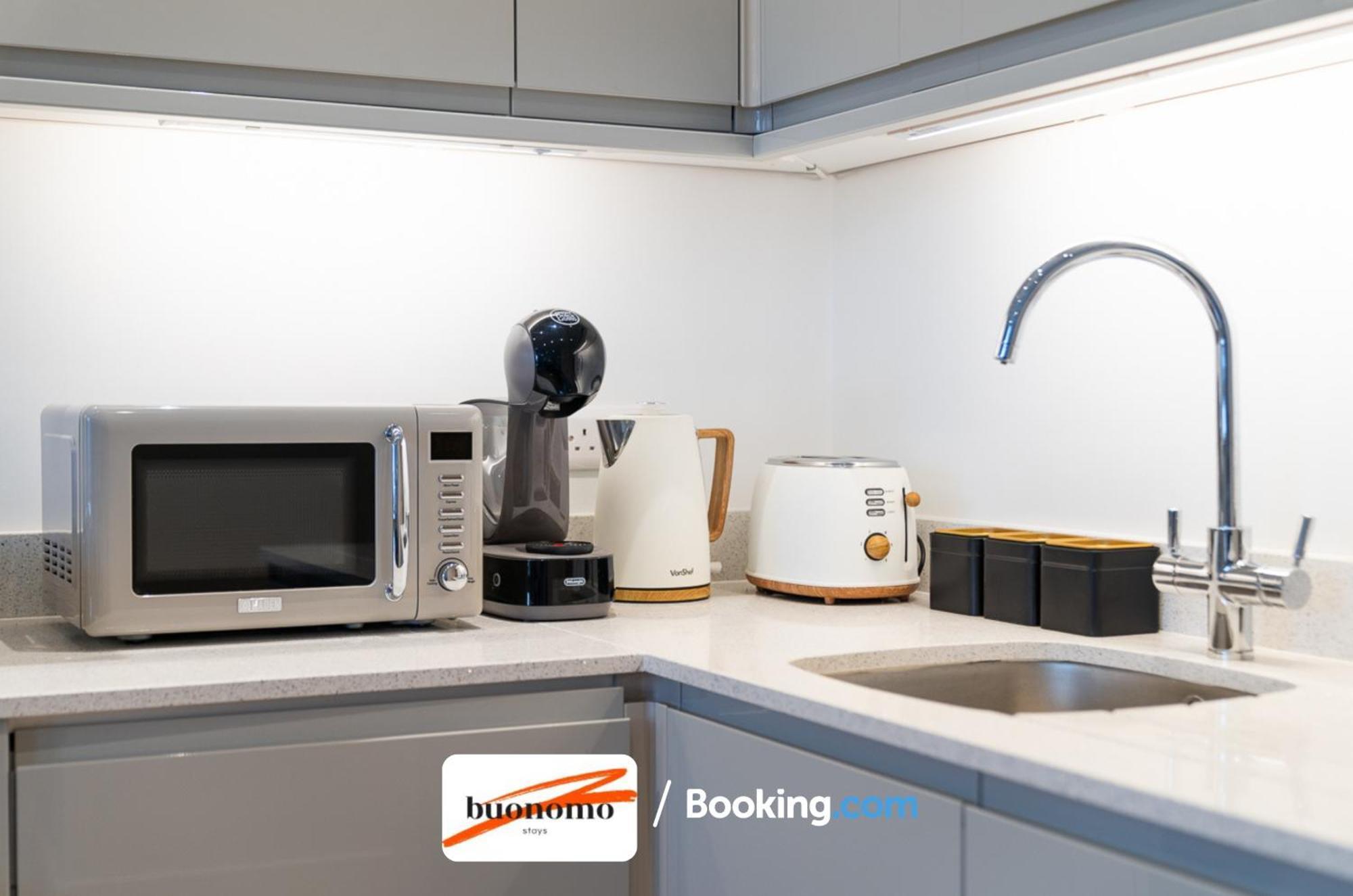Two Bedroom Apartment At Buonomo Stays Short Lets & Serviced Accommodation Close To Wimbledon Tennis Courts Лондон Экстерьер фото
