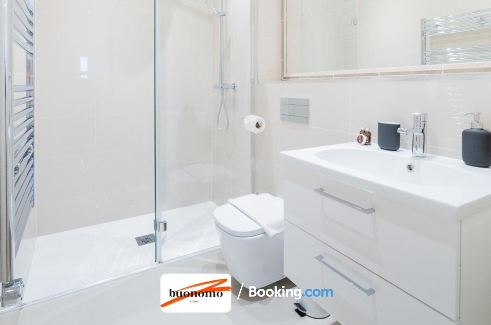 Two Bedroom Apartment At Buonomo Stays Short Lets & Serviced Accommodation Close To Wimbledon Tennis Courts Лондон Экстерьер фото
