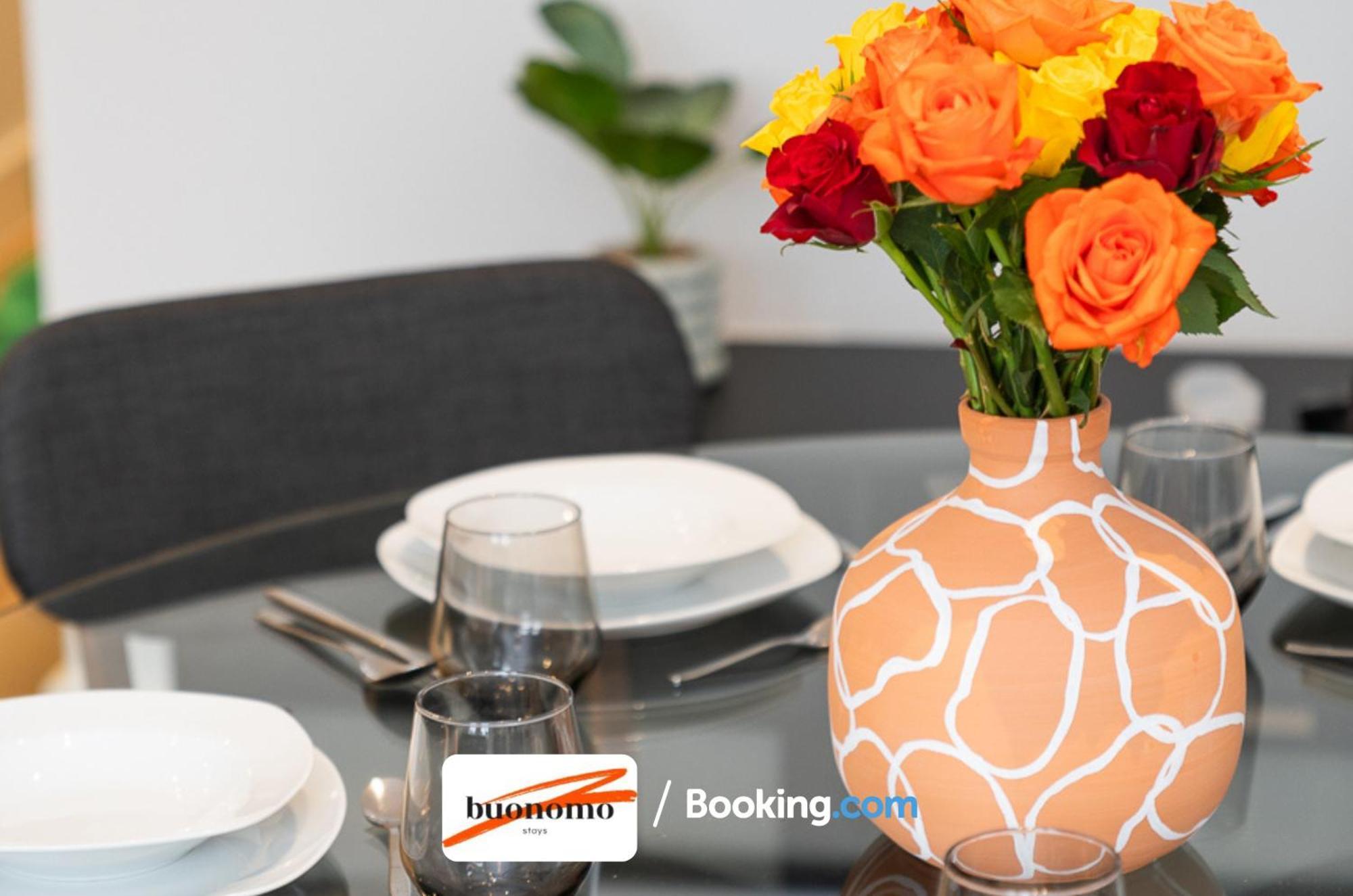 Two Bedroom Apartment At Buonomo Stays Short Lets & Serviced Accommodation Close To Wimbledon Tennis Courts Лондон Экстерьер фото