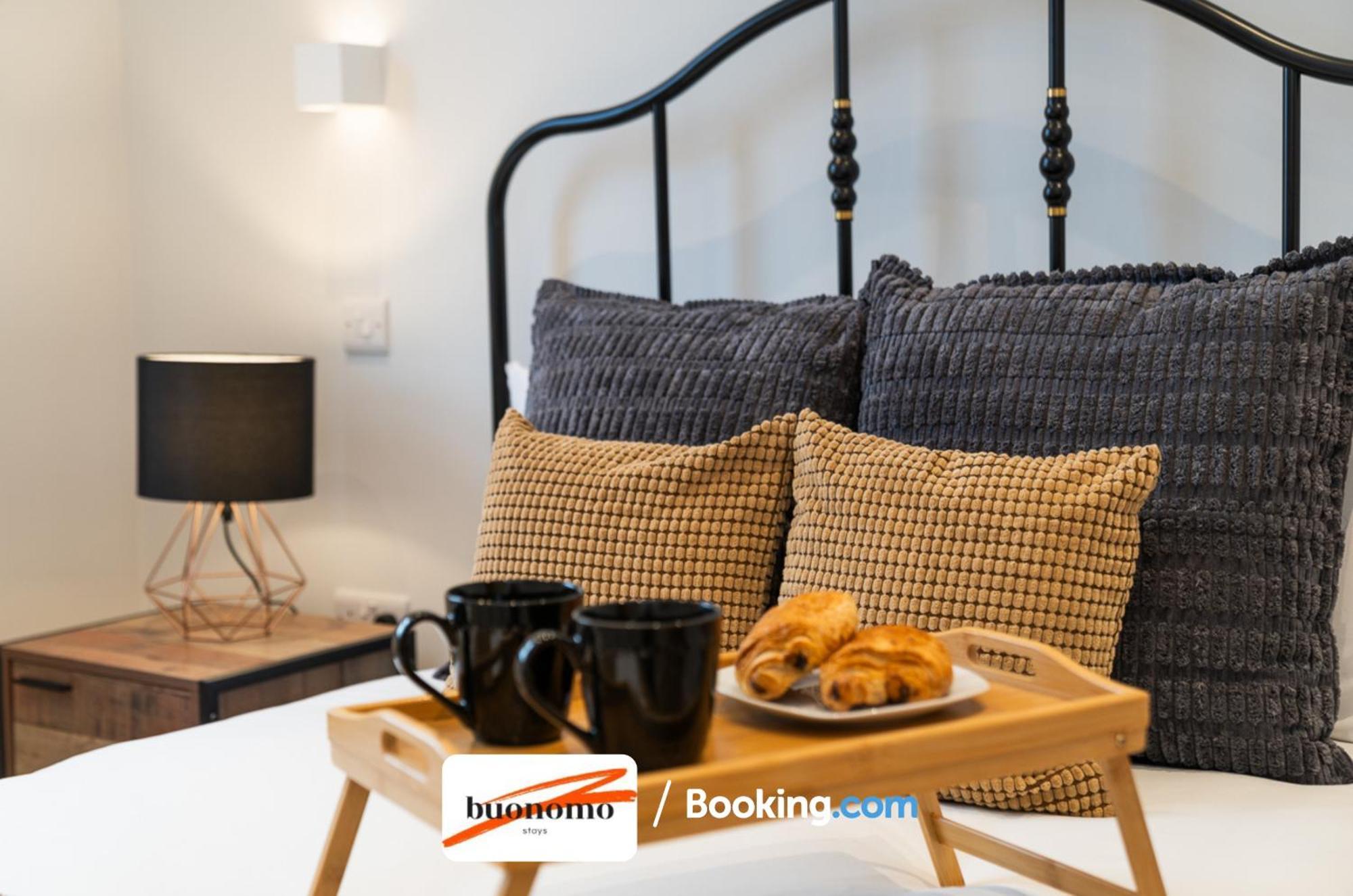 Two Bedroom Apartment At Buonomo Stays Short Lets & Serviced Accommodation Close To Wimbledon Tennis Courts Лондон Экстерьер фото